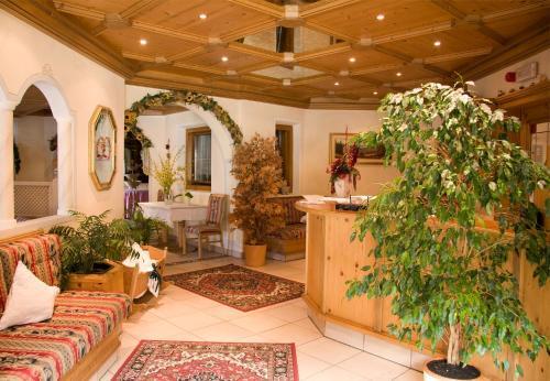 Hotel Enzian — Gais — photo 2