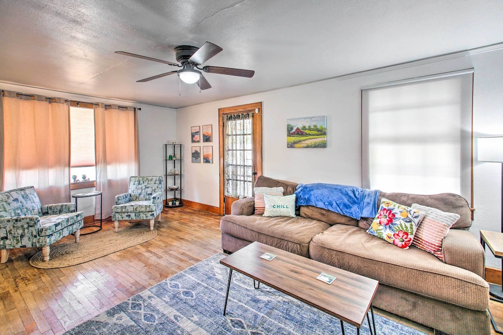 Pet friendly Hot Springs Abode 1 Mi to Dtwn in Hot Springs, United States