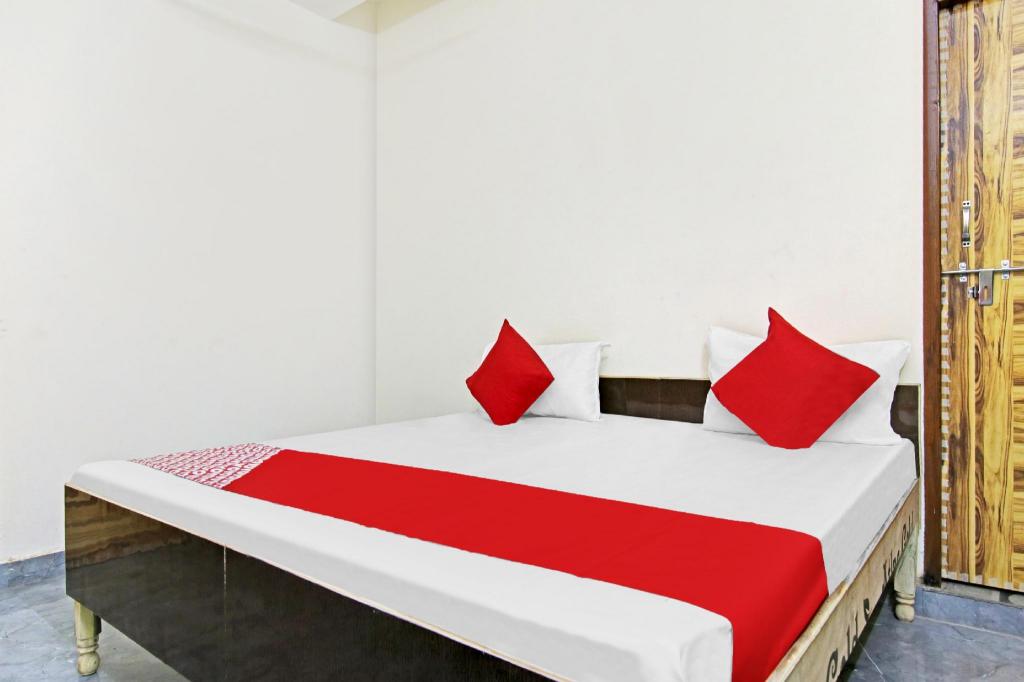 OYO Flagship 80594 Skyway Residency in Faridabad, India