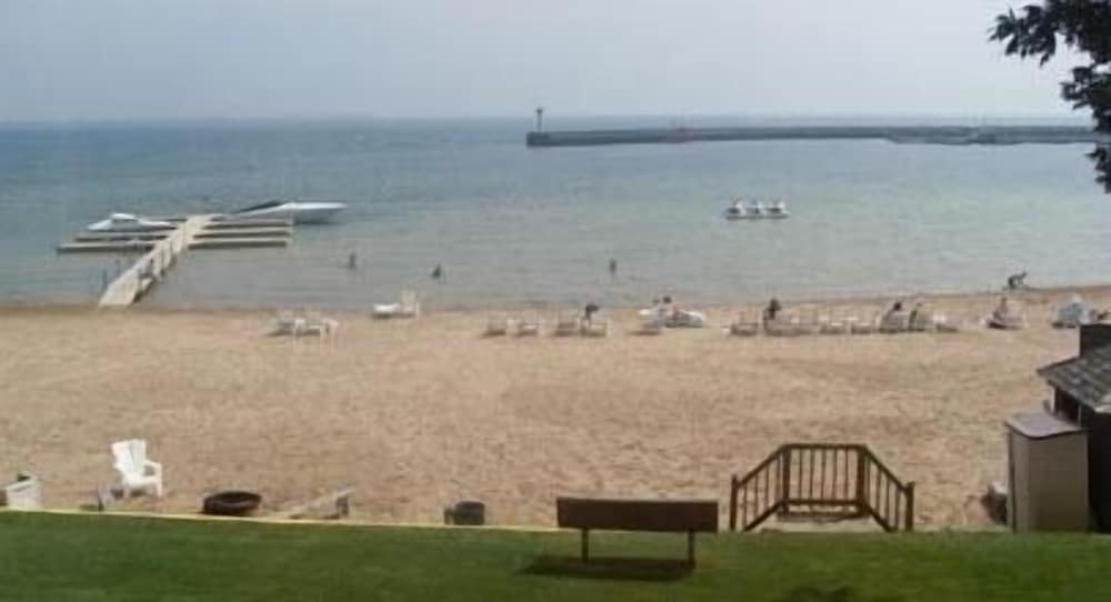 Tawas Bay Beach Resort - photo 49