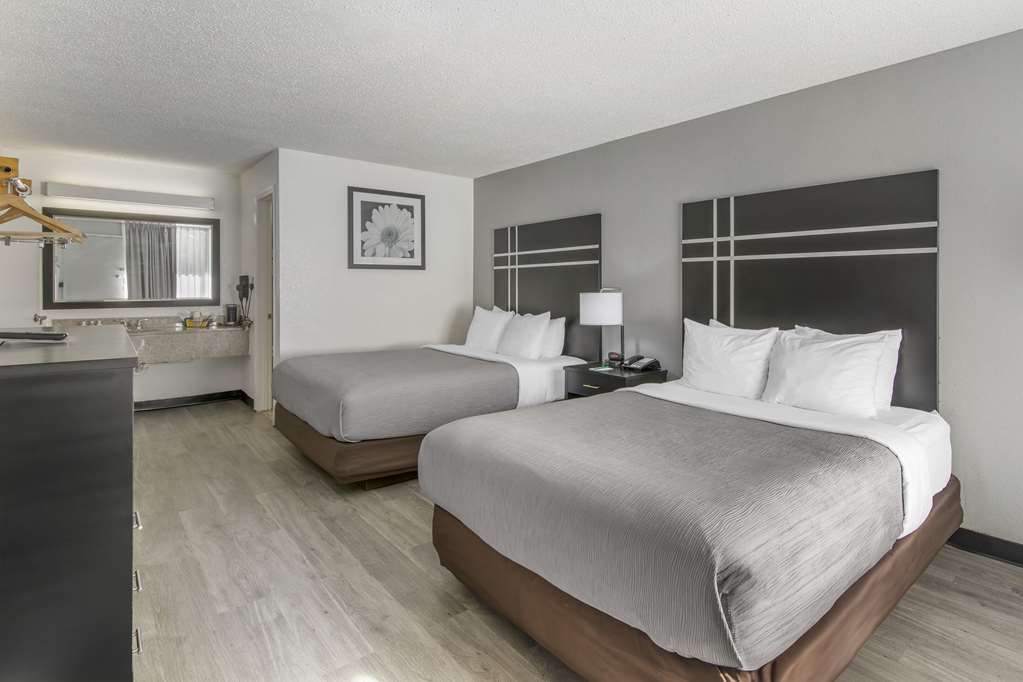 Quality Inn & Suites Hardeeville Savannah North - photo 20