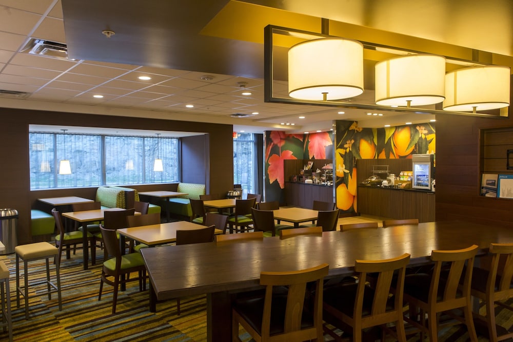 Fairfield Inn & Suites Cambridge - photo 41