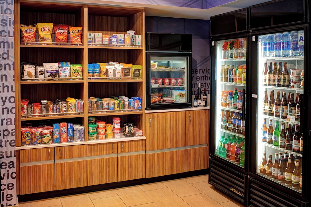 SpringHill Suites St. Louis Brentwood - photo 22