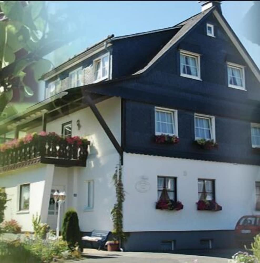 Gästehaus Tepel — 4-Star Luxury Hotel in Winterberg, Germany