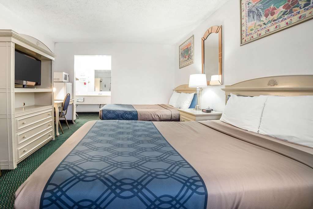 Econo Lodge Lewiston - photo 13