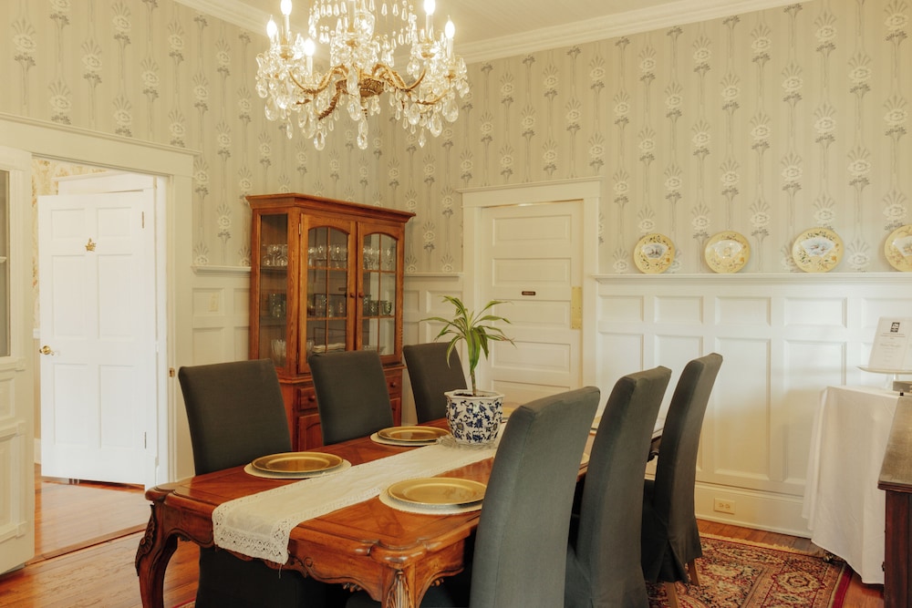 The Trott House Inn - photo 29