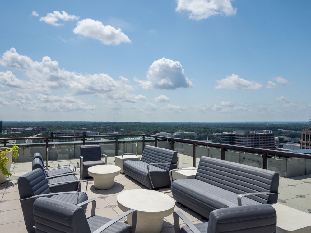 Global Luxury Suites at Reston Town Center - photo 147