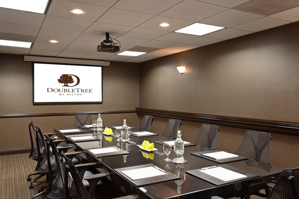 DoubleTree by Hilton Hotel San Bernardino - photo 43