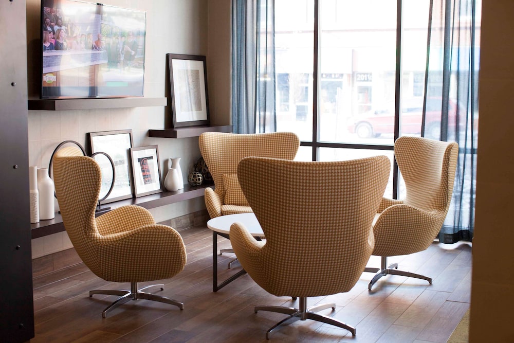 Hampton Inn & Suites Downtown St. Paul - photo 4