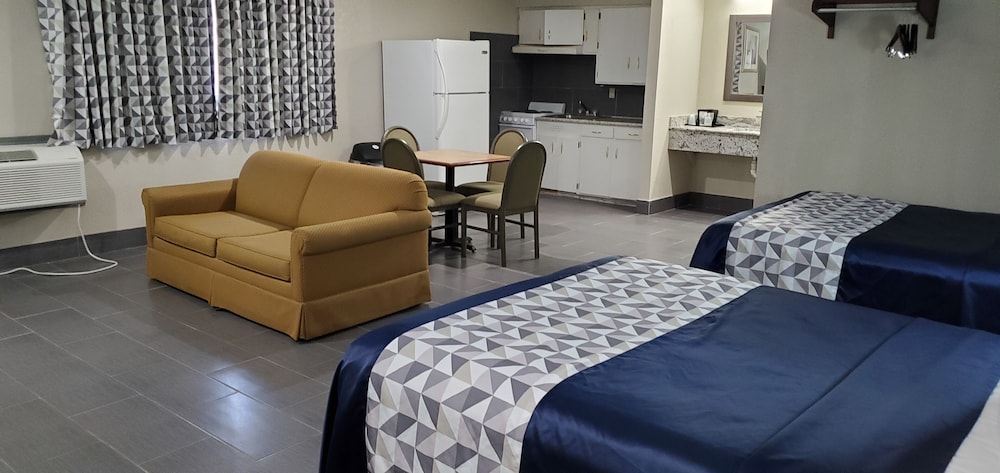 Crescent Park Motel & Suites - photo 12