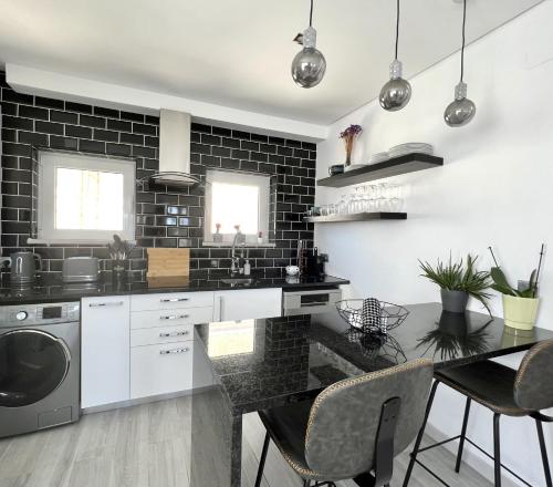 Nancy Apartment Near Vilamoura Marina by HD PROP — 4-Star Luxury Hotel in Vilamoura, Portugal
