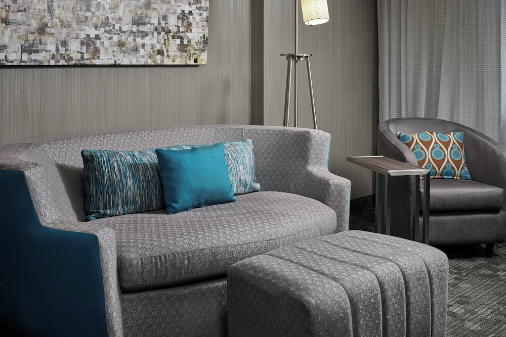 Courtyard by Marriott Bristol - photo 8