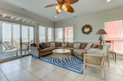 The Hideaway A&B by Carolina Beach Realty in Kure Beach, United States