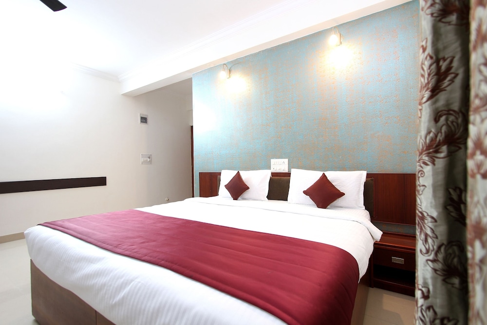 OYO 9959 Hotel Varcity Ruby - last minute hotel in Bengaluru