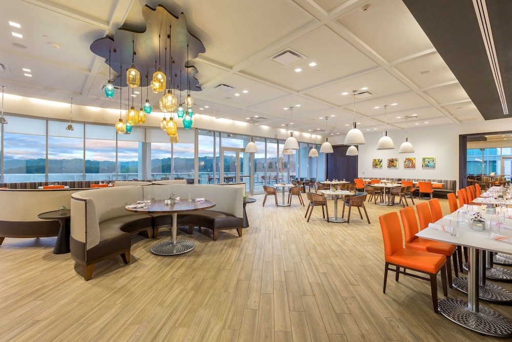 The Summit Hotel - photo 63