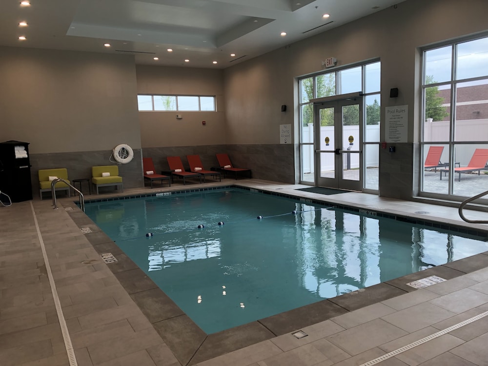 Holiday Inn & Suites Memphis Southeast Germantown by IHG - photo 13
