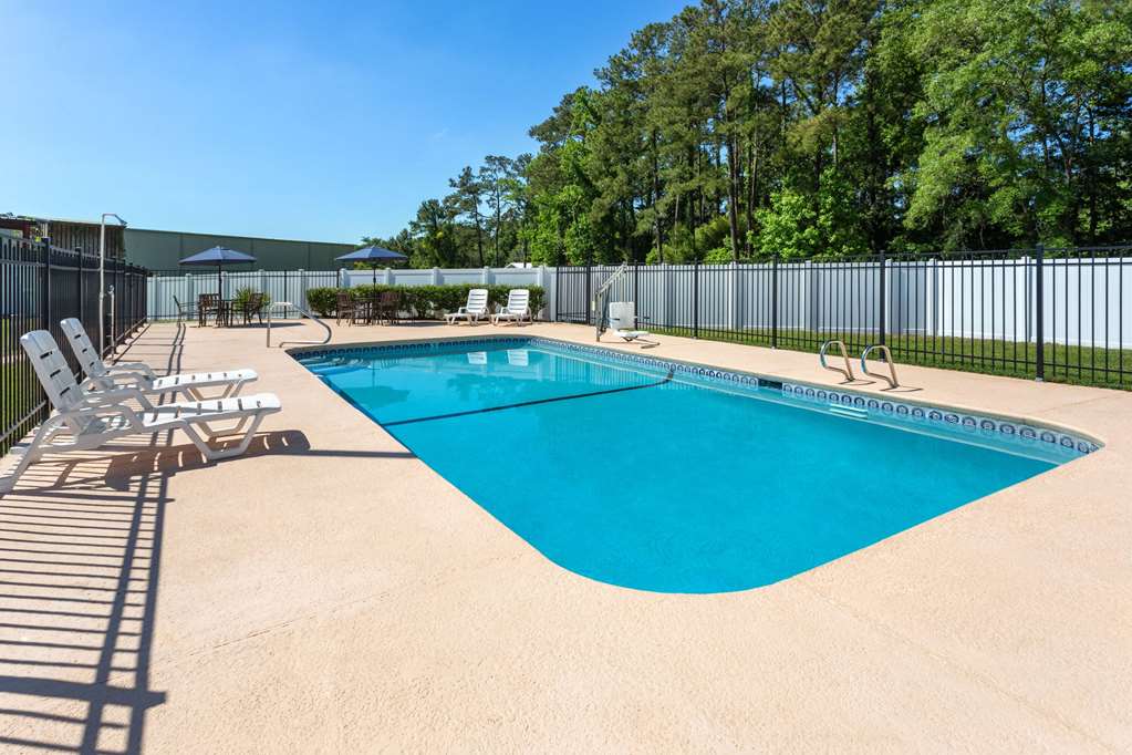 Baymont by Wyndham Brunswick GA - photo 13