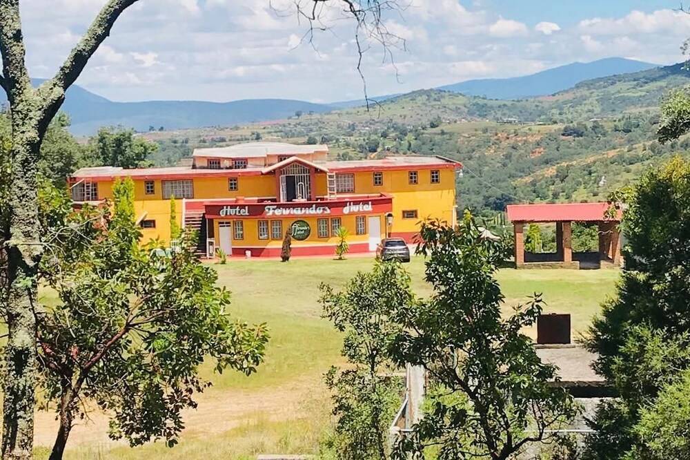Hotel Fernando s — hotel in Tlalpujahua De Rayon