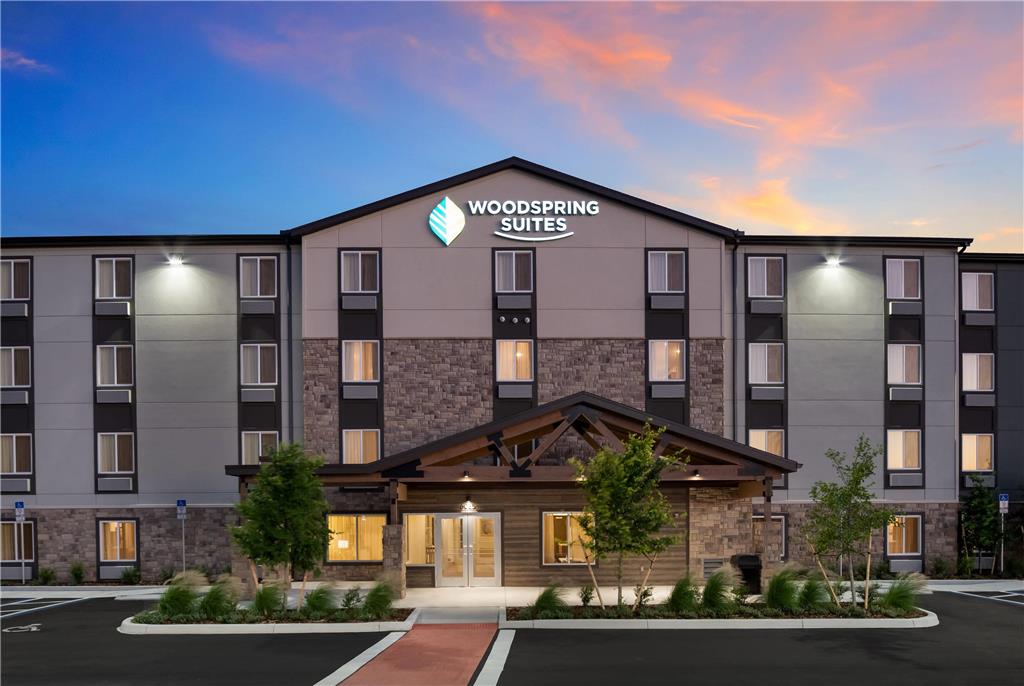 WoodSpring Suites Orlando I 4 & Convention Center - photo 4