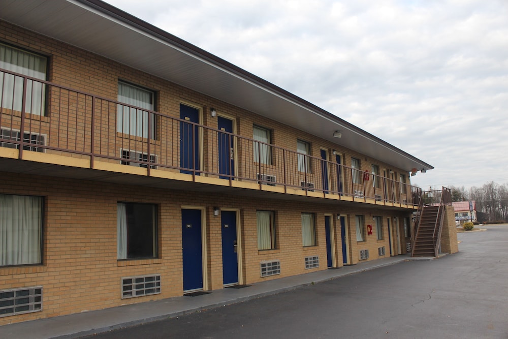 Americas Best Value Inn Fredericksburg N - photo 49