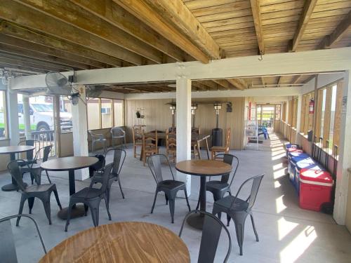 Fish Tail Inn - photo 11