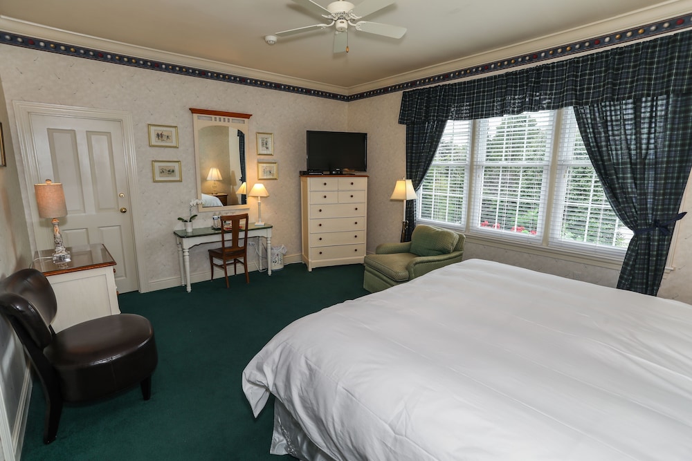 Oakmont Inn - photo 30