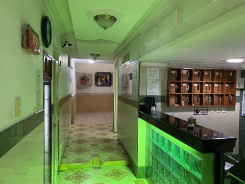 Hotel Del Parque in Guadalajara De Buga, Colombia