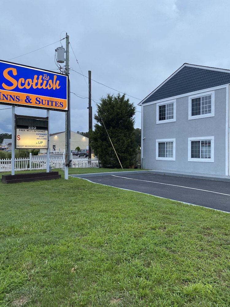 Scottish Inns and Suites - photo 12