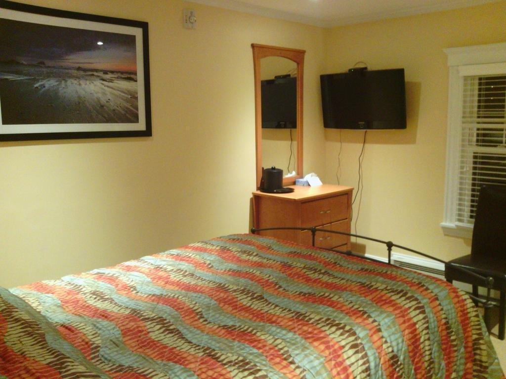 The Inn At Crystal Cove On Boston Harbor - photo 13