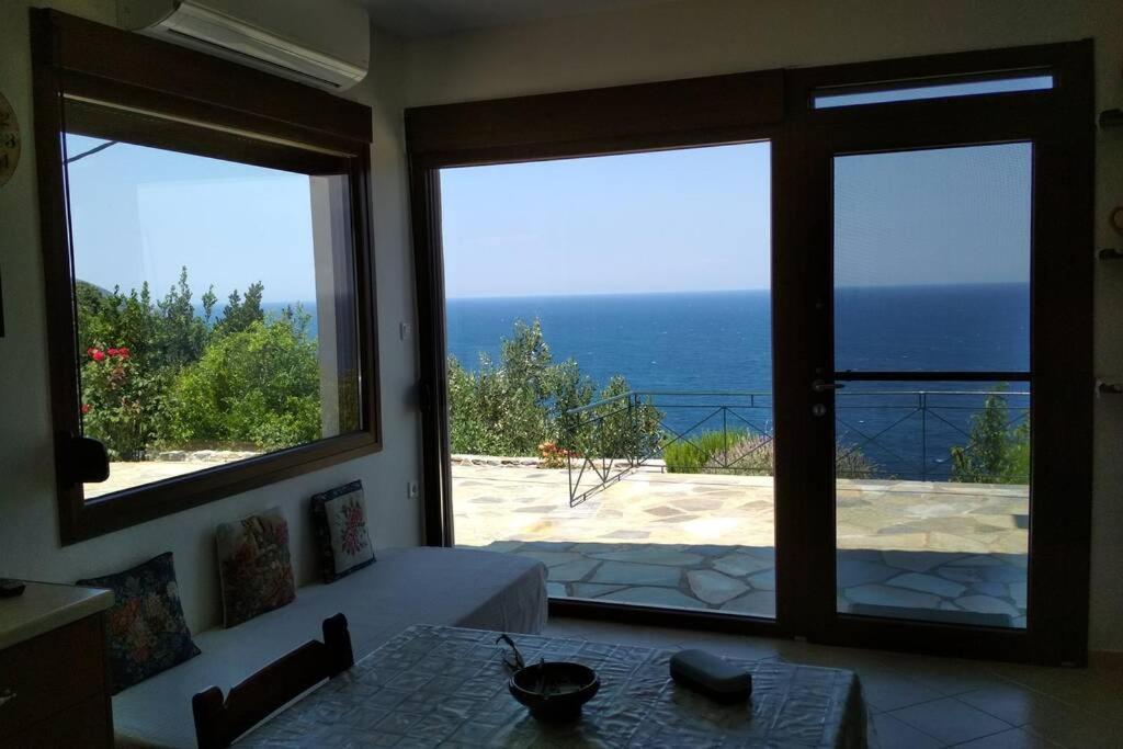 Balcony to the Aegean Sea Pelion Lampinou — hotel in Pyli
