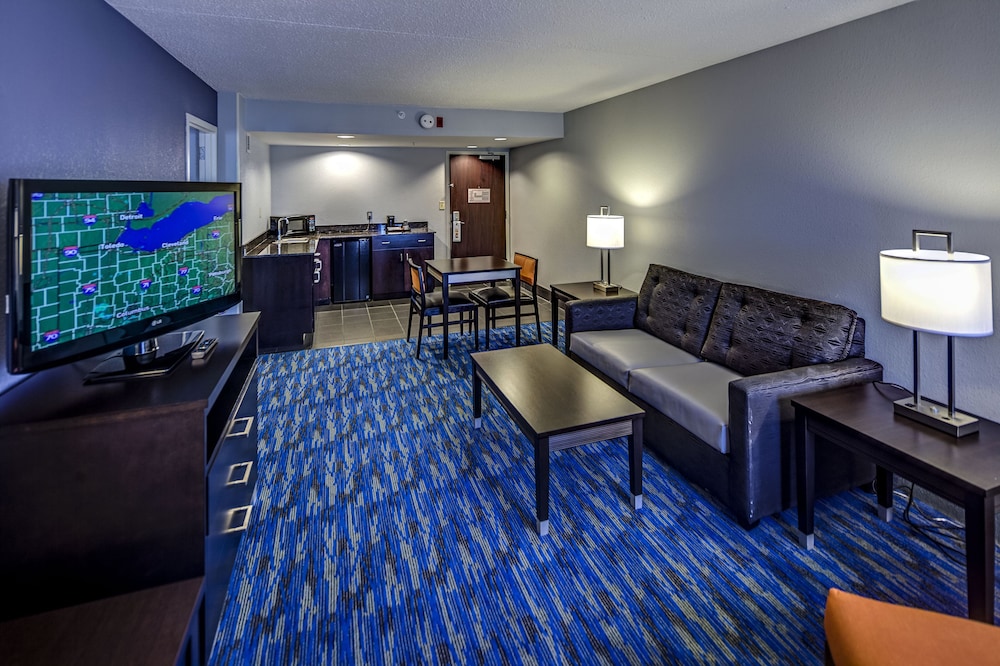 Holiday Inn Cleveland Northeast Mentor by IHG - photo 2