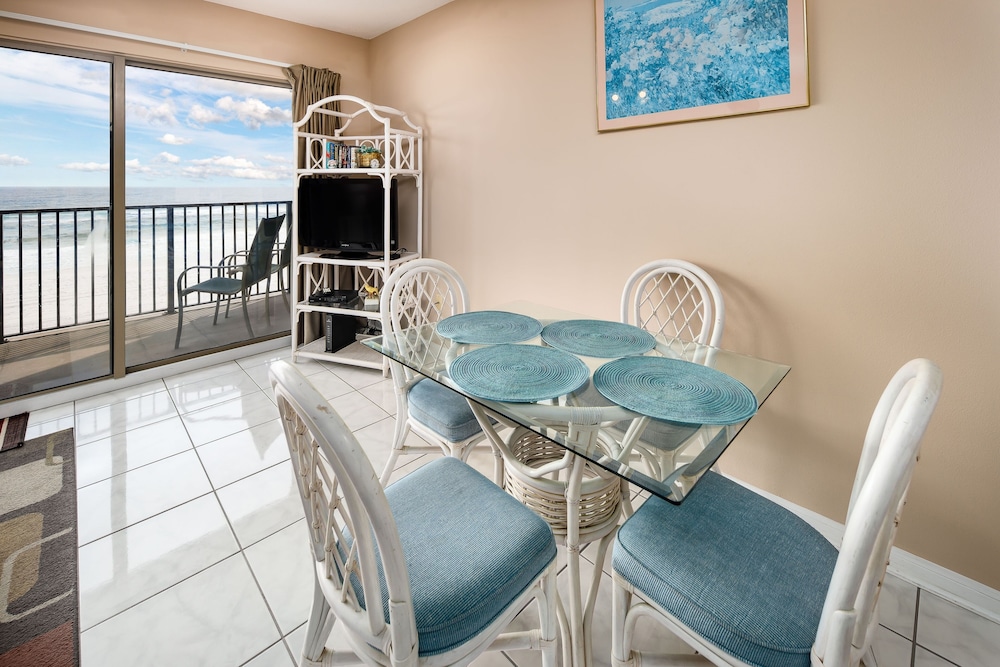 Emerald Towers West 3003 by RedAwning - photo 28