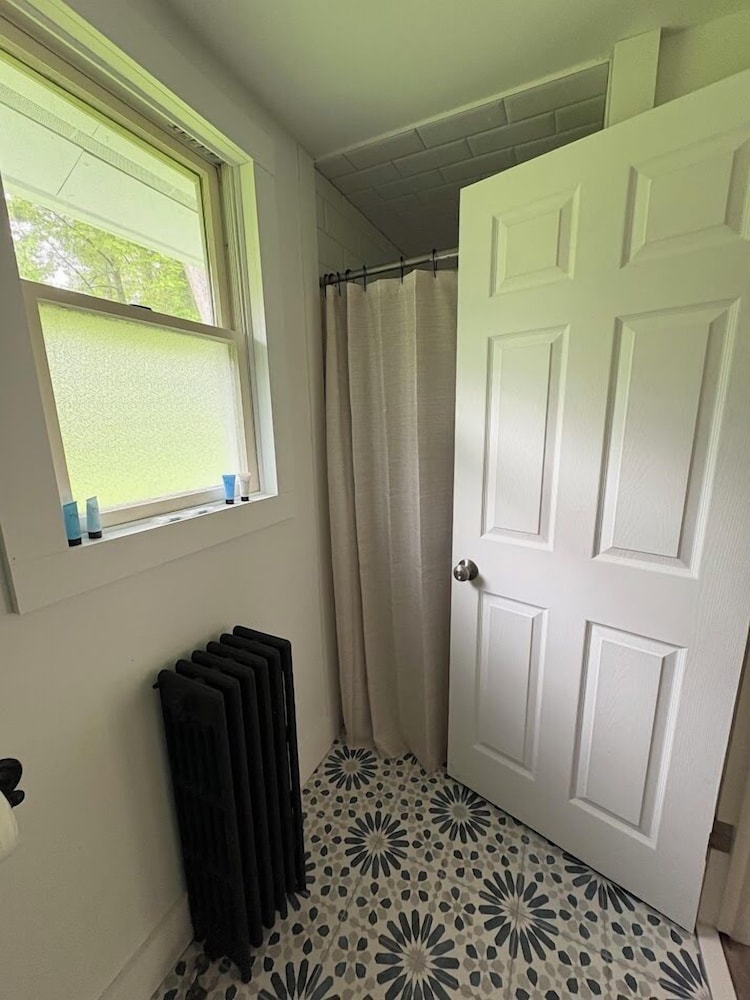 Saratoga Garden Motel - photo 15