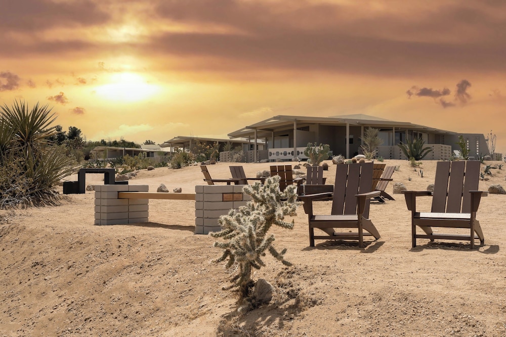The Bungalows by Homestead Modern at The Joshua Tree Retreat Center - photo 75