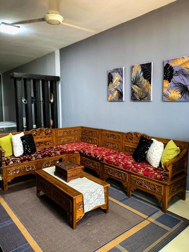 River View with Pool 3 bedroom Yusmah Riverview — 4-Star Luxury Hotel in Kota Bharu, Malaysia