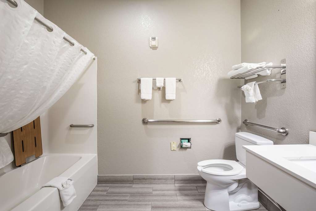 Quality Inn & Suites Lodi I 90 - photo 25