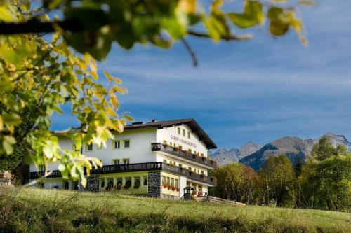 Albergo Margherita - carbon neutral hotel in Predazzo