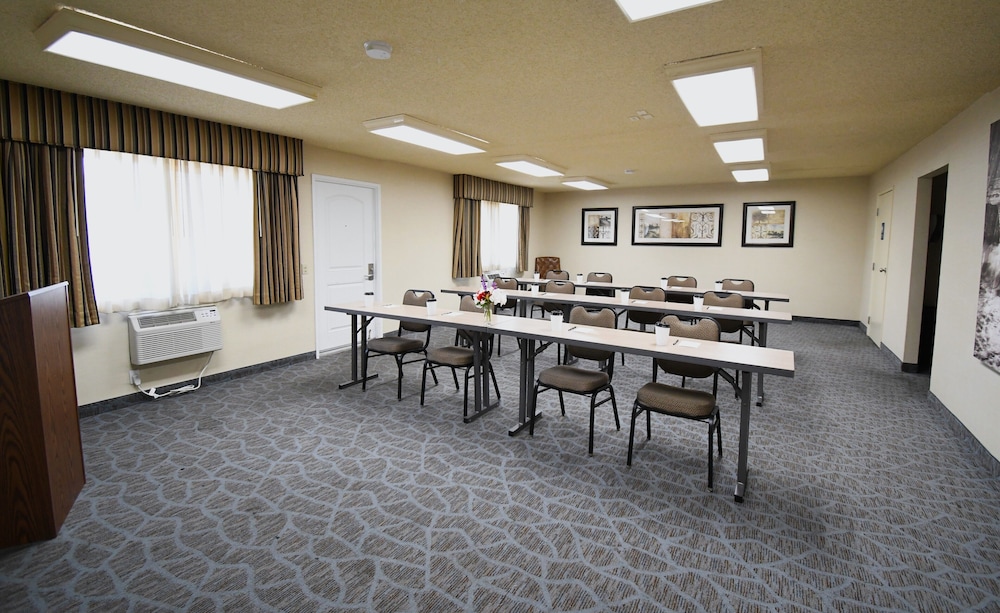 Spyglass Inn - photo 20