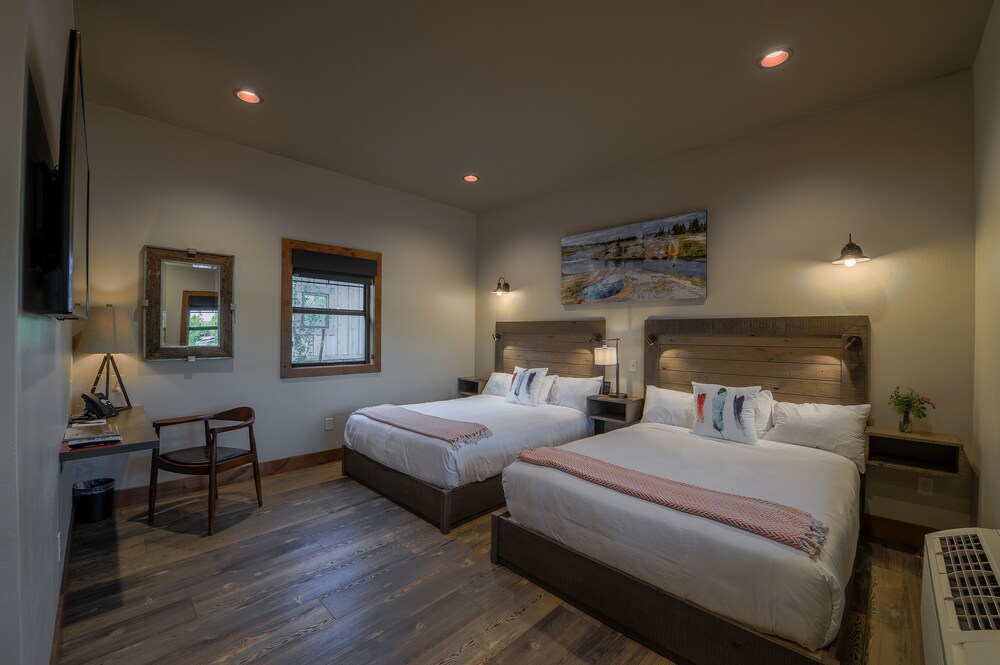 Golden Stone Inn - photo 7