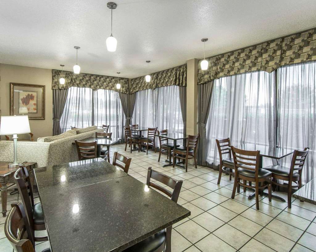 Quality Inn Merchants Drive - photo 26