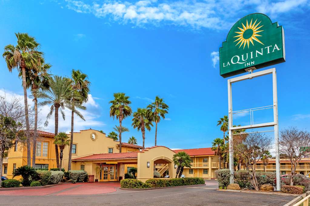 La Quinta Inn by Wyndham Laredo I 35 - featured photo