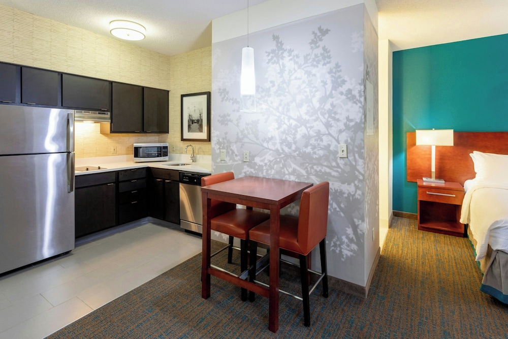 Residence Inn by Marriott Minneapolis St. Paul Roseville - photo 34