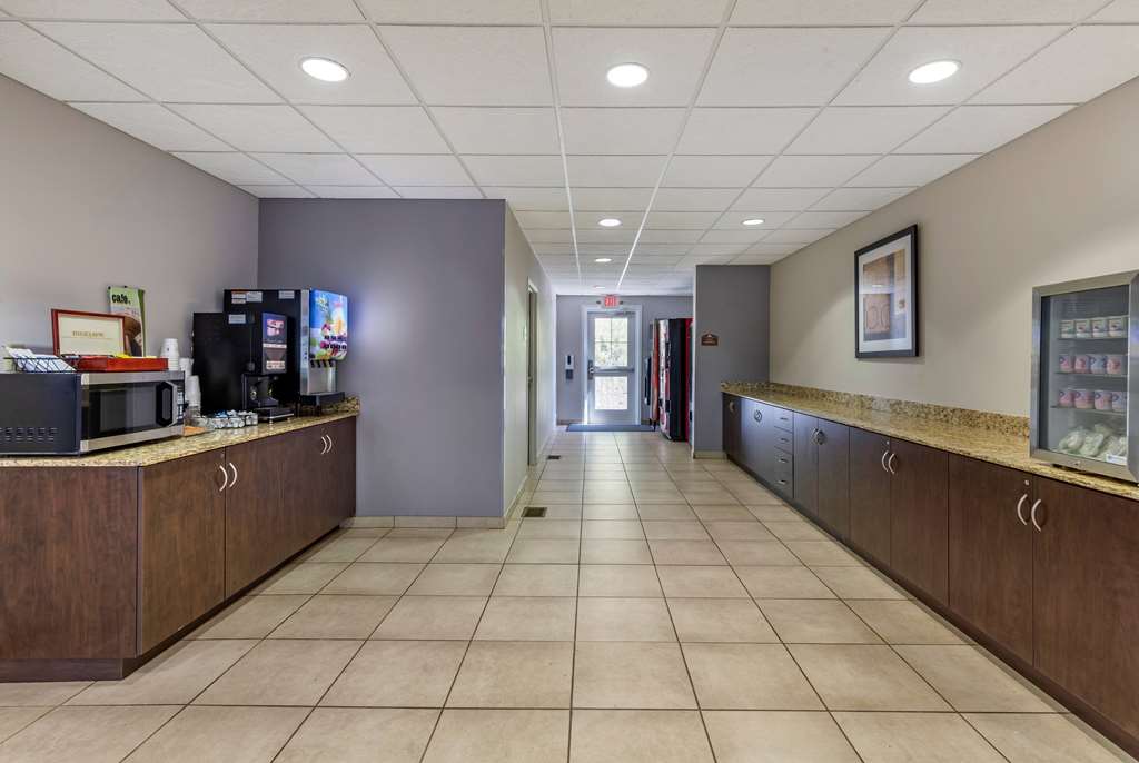 Microtel Inn & Suites By Wyndham Sylva Dillsboro Area - photo 23