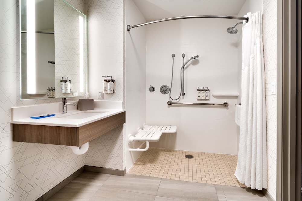 Holiday Inn Express Hotel & Suites Helena by IHG - photo 28