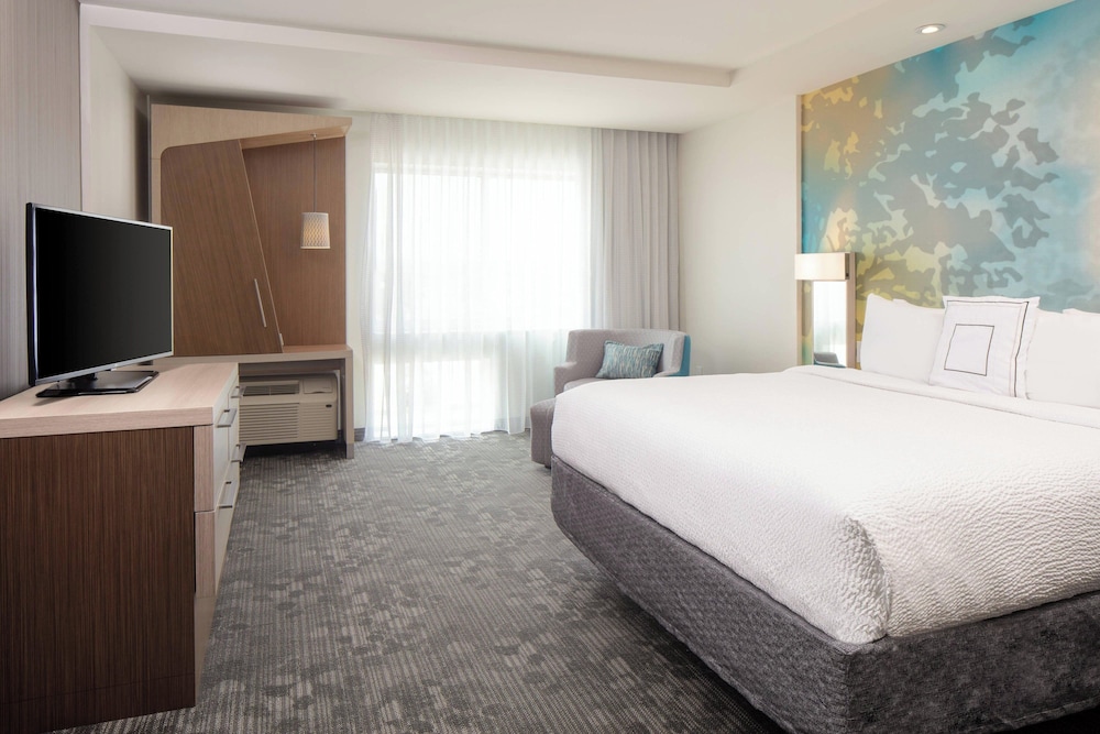 Courtyard by Marriott Omaha Bellevue Beardmore Event Center - photo 12