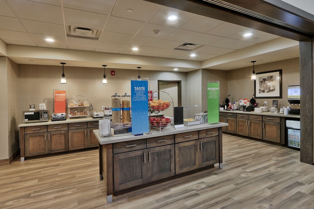 Hampton Inn & Suites Artesia - photo 26