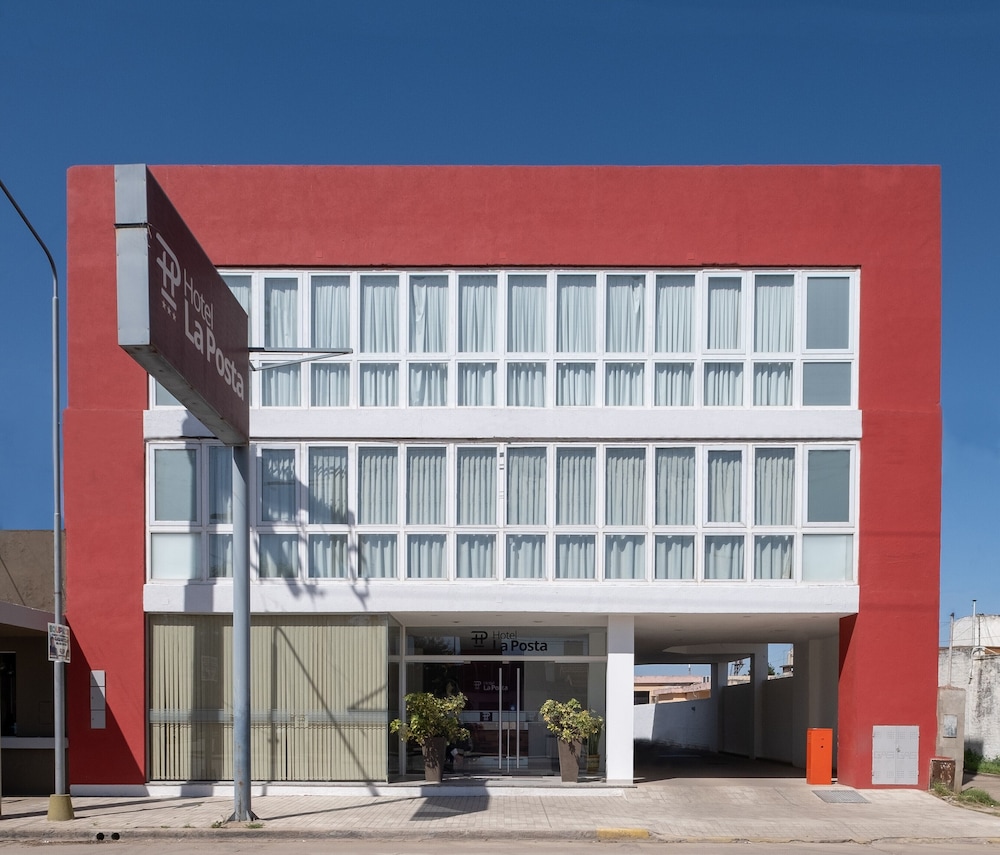 Hotel La Posta — hotel in Oncativo