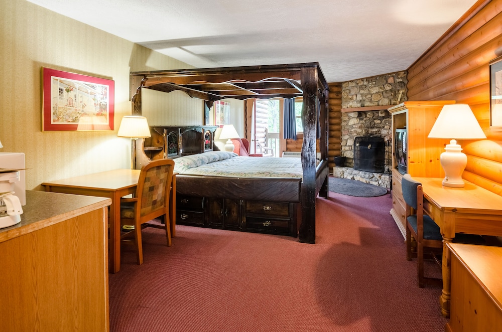 Highland Hills Motel and Cabins A Master Hosts Resort - photo 20
