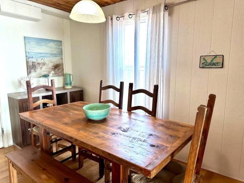 Cozy Beach Direct Waterfront — 4-Star Luxury Hotel in East Haven, United States