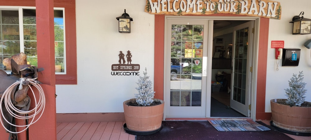 Hot Springs Inn - photo 104